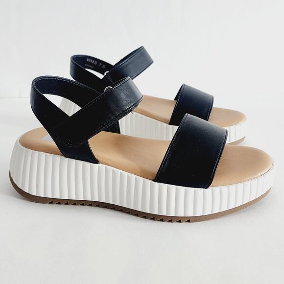 Dolce Vita Black and White Platform Sandals - Picture 4 of 8